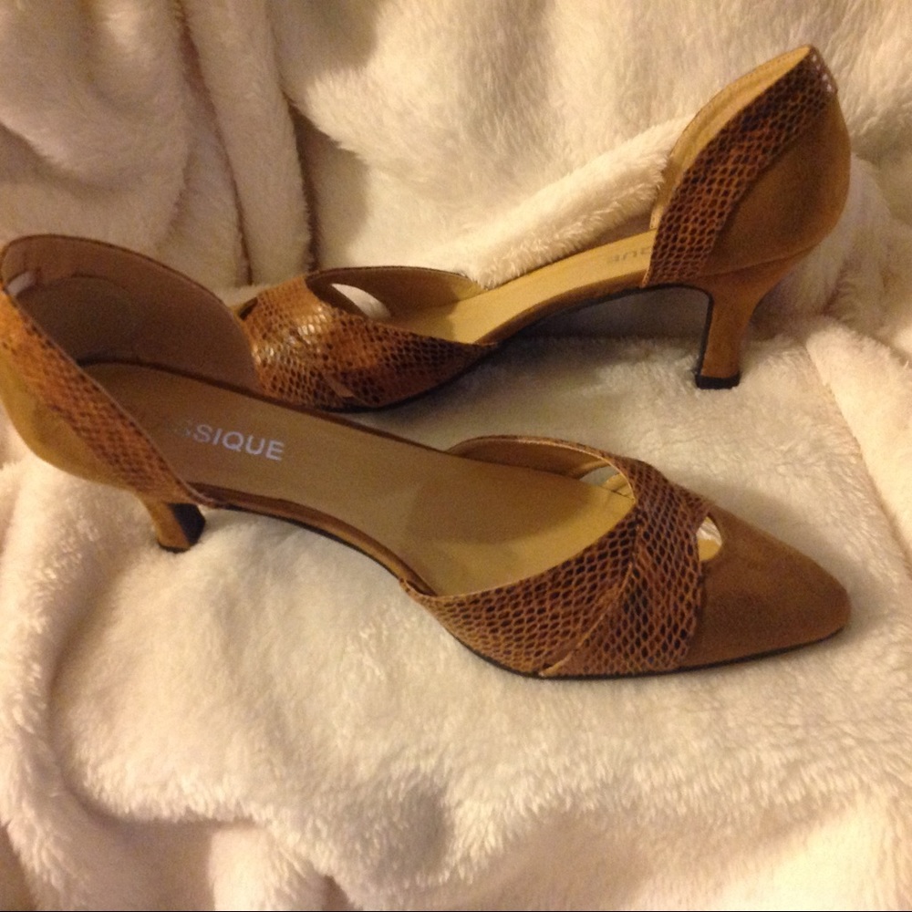 Dress heels